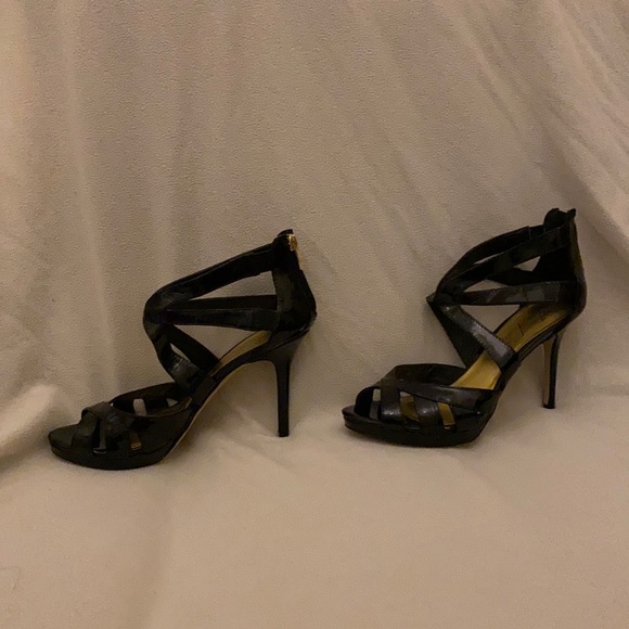 Marc Fisher heels, black, size 8M - Picture 2 of 4